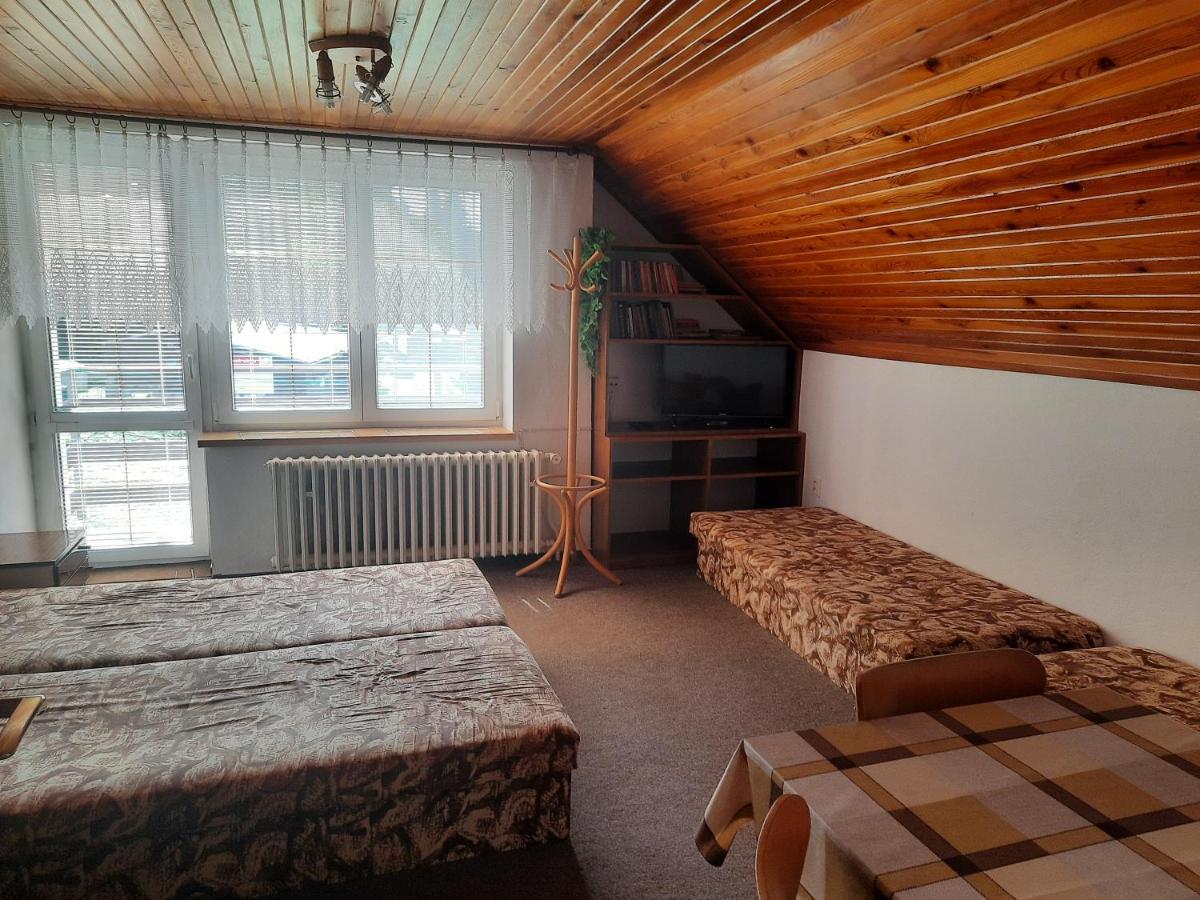 Hotel Penzion Pod Paprskem Staré Město Exterior foto
